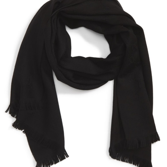Gucci Gg Jacquard Pattern Knitted Scarf Nwot Gucci Gg Jacquard Pattern Knitted Scarf Nwot